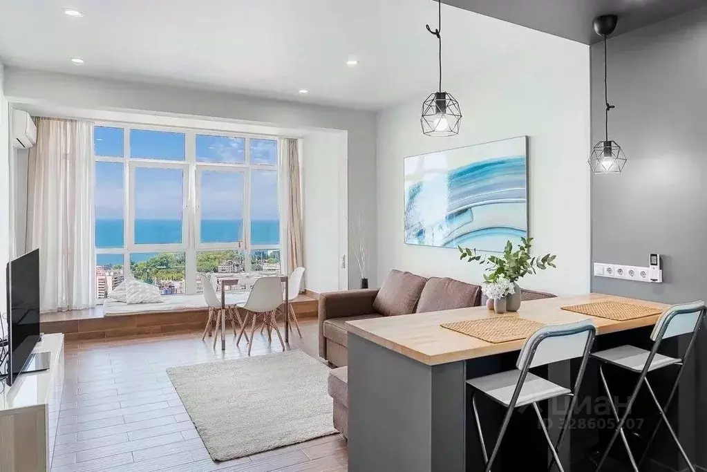 2-к кв. Краснодарский край, Сочи Центральный мкр, пер. Горького, 18 ... - Фото 1