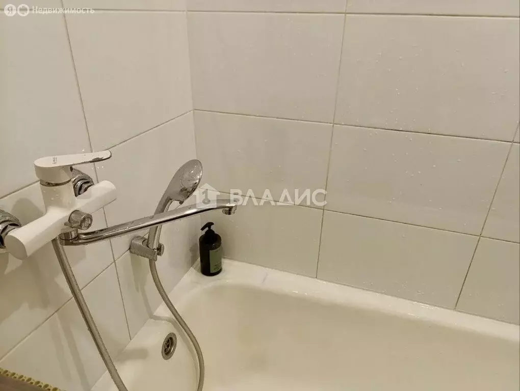 2-комнатная квартира: Москва, улица Амундсена, 11 (40 м) - Фото 1