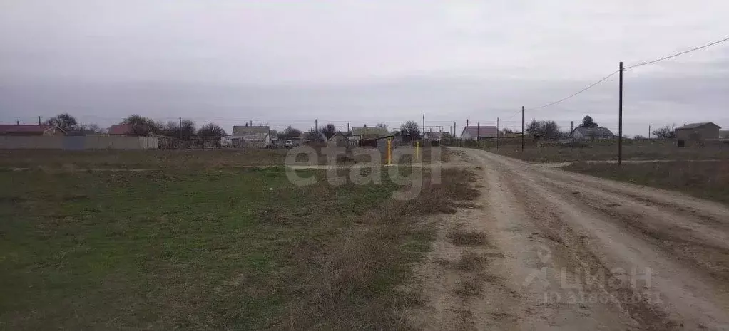 Участок в Крым, Черноморский район, Далековское с/пос, с. Владимировка ... - Фото 0