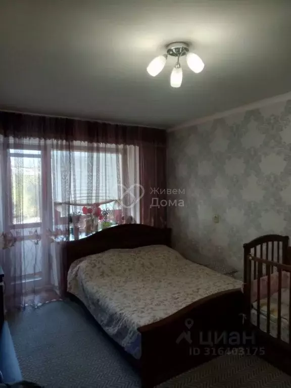 2-к кв. Волгоградская область, Волгоград ул. Академика Богомольца, 19 ... - Фото 0