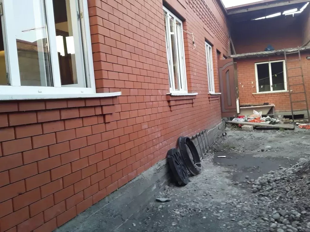 Дом в Северная Осетия, Владикавказ ул. Гаппо Баева, 69 (150 м) - Фото 2