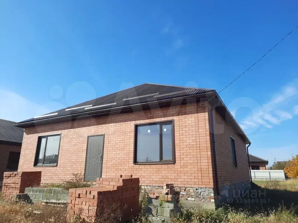 Дом в Краснодарский край, Гулькевичи Таманская ул. (140 м) - Фото 2