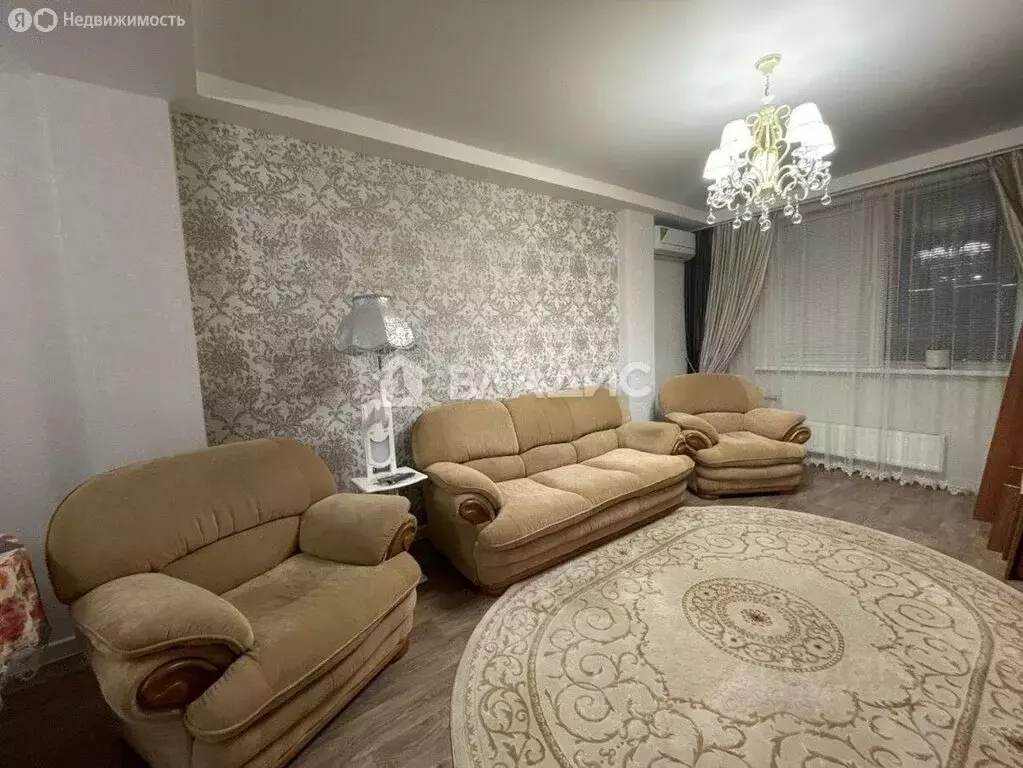 2-комнатная квартира: Волгоград, район Семь Ветров, бульвар 30-летия ... - Фото 1