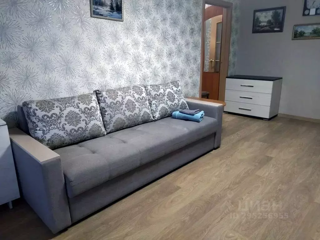 2-к кв. Коми, Сыктывкар Коммунистическая ул., 83 (42.0 м) - Фото 1