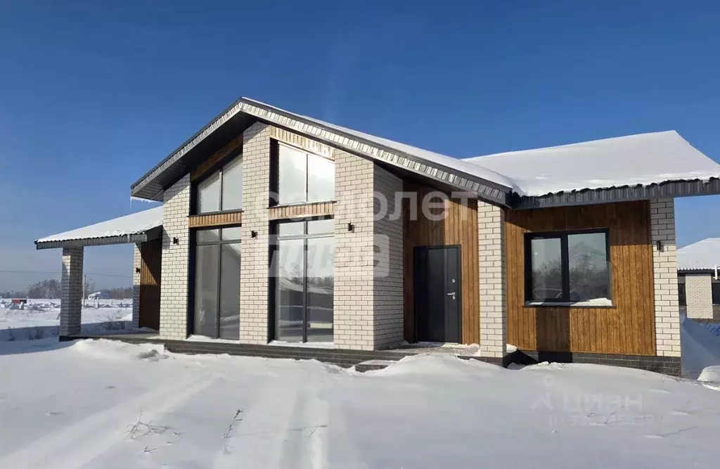 Дом в Алтайский край, Первомайский район, с. Фирсово ул. Лимонная (120 ... - Фото 1