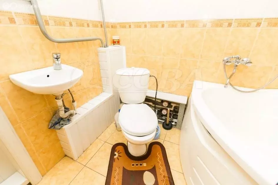 Квартира-студия: Тюмень, улица Беляева, 25к1 (130.6 м) - Фото 0