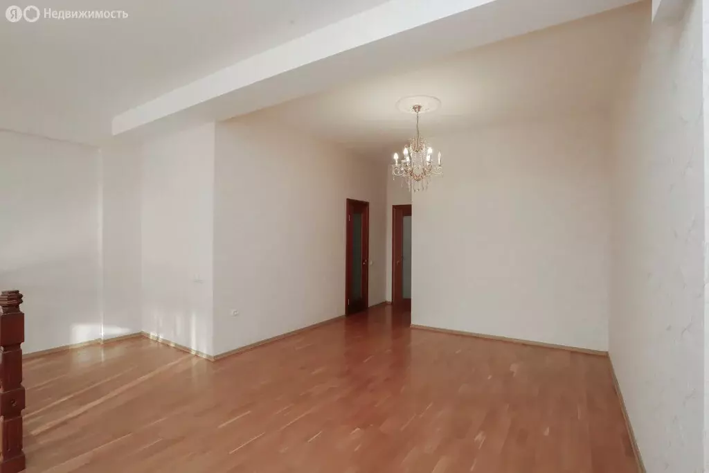 2-комнатная квартира: Иркутск, Дальневосточная улица, 140 (117 м) - Фото 1