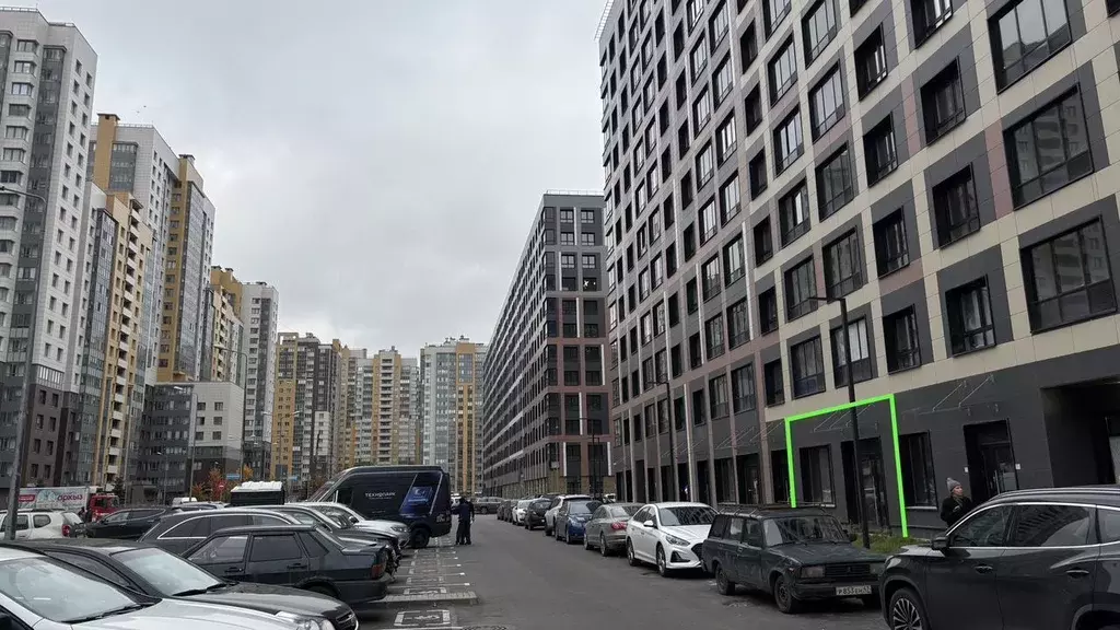 Торговая площадь в Санкт-Петербург ул. Среднерогатская, 11к2 (79 м) - Фото 2