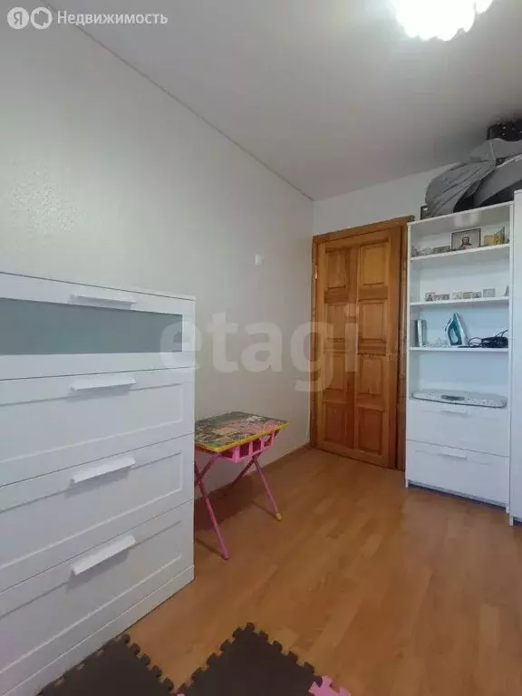 3-комнатная квартира: Брянск, микрорайон Автозаводец, 6 (64.8 м) - Фото 1