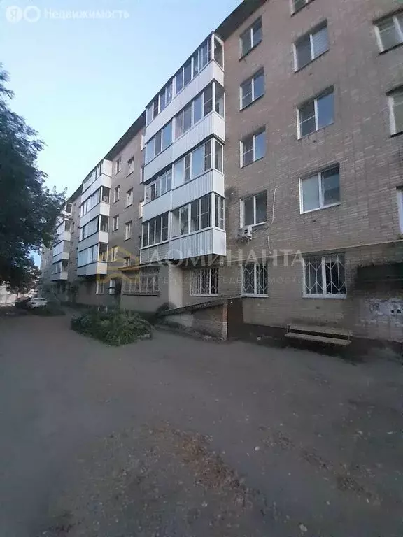 3-комнатная квартира: Смоленск, улица Фрунзе, 9 (53 м) - Фото 1