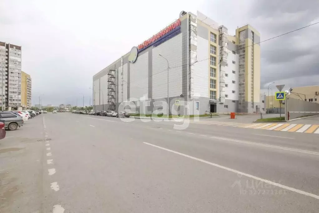 Гараж в Тюменская область, Тюмень ул. Ю.-Р.Г. Эрвье, 11 (18 м) - Фото 1