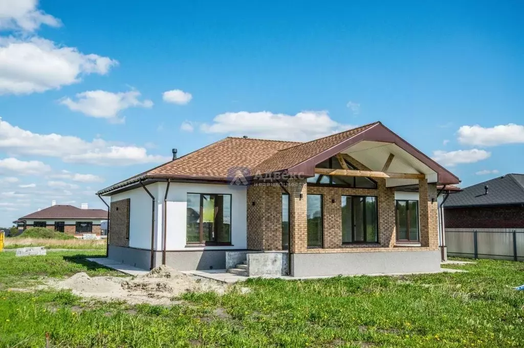 Дом в Тюменская область, Тюменский район, Онегин кп  (100 м) - Фото 0