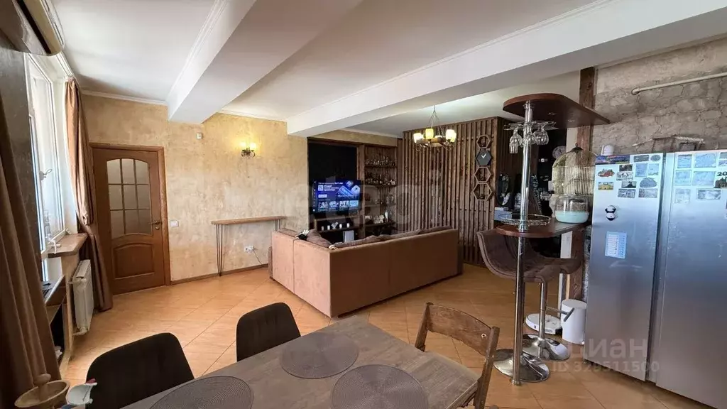 2-к кв. Крым, Симферополь ул. Училищная (101.0 м) - Фото 1