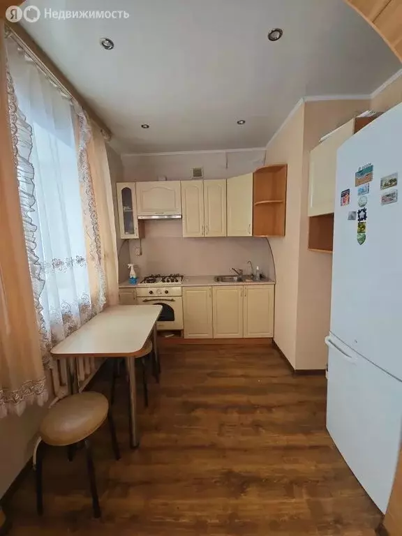 2-комнатная квартира: посёлок городского типа Санчурск, улица Ленина, ... - Фото 1