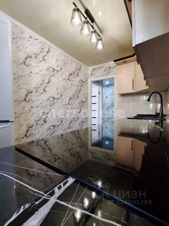 2-к кв. Севастополь просп. Генерала Острякова, 172А (41.7 м) - Фото 1