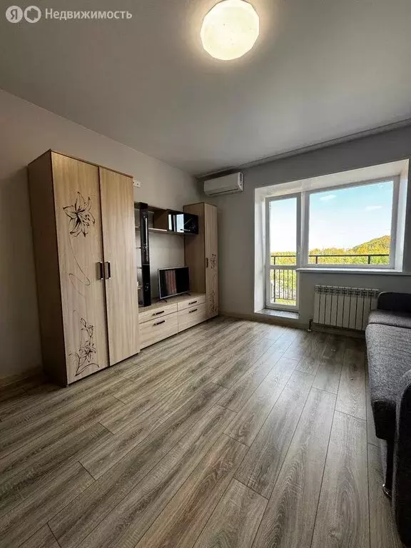 6-комнатная квартира: Хабаровск, Алексеевская улица, 64/2 (28.5 м) - Фото 1