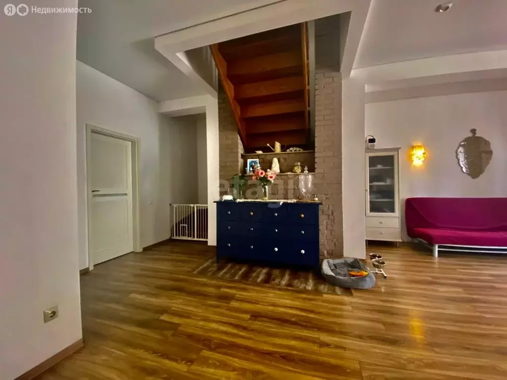 4-комнатная квартира: Калининград, Комсомольская улица, 72 (135.8 м) - Фото 0