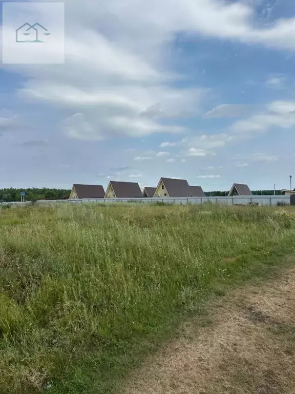 Участок в Воронежская область, с. Новая Усмань ул. Октябрьская, 433/1 ... - Фото 0