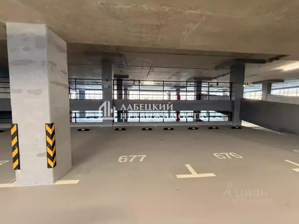 Гараж в Московская область, Красногорск Опалиха мкр, бул. Серебряный, ... - Фото 1