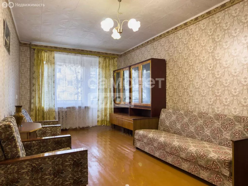 3-комнатная квартира: Кирово-Чепецк, Первомайская улица, 4к2 (59.5 м) - Фото 1