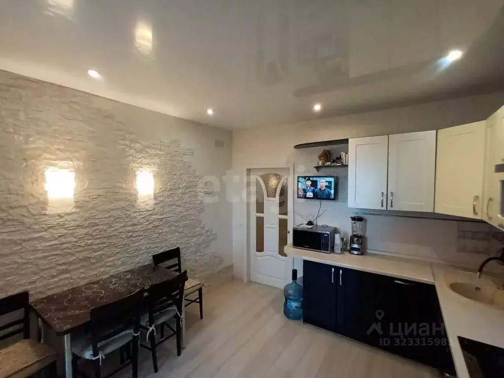 3-к кв. Коми, Ухта Тиманская ул., 10 (87.3 м) - Фото 2