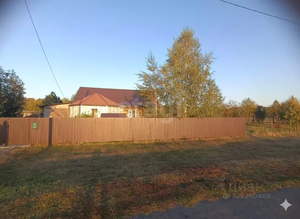 Дом в Белгородская область, Губкинский городской округ, с. Вислая ... - Фото 1