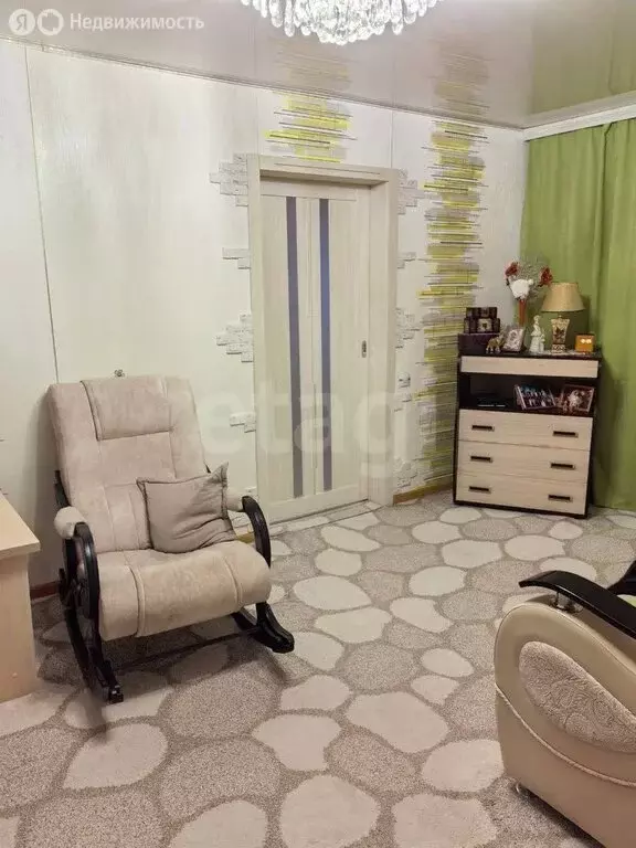 2-комнатная квартира: Златоуст, проспект имени Ю.А. Гагарина, 3-я ... - Фото 2