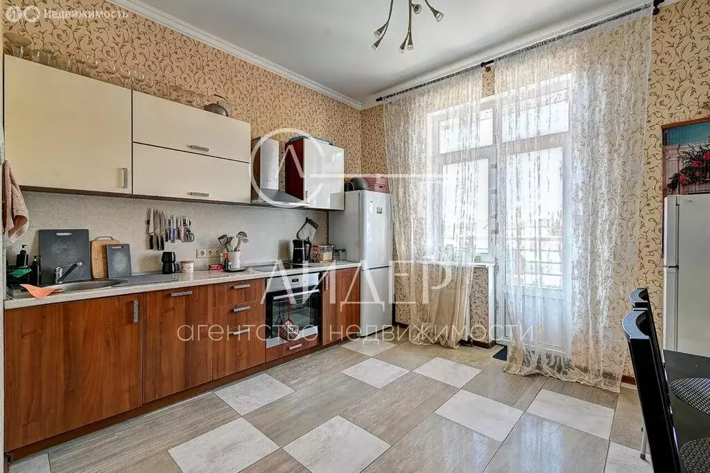 2-комнатная квартира: Сочи, Ландышевая улица, 12/6А (79 м) - Фото 1