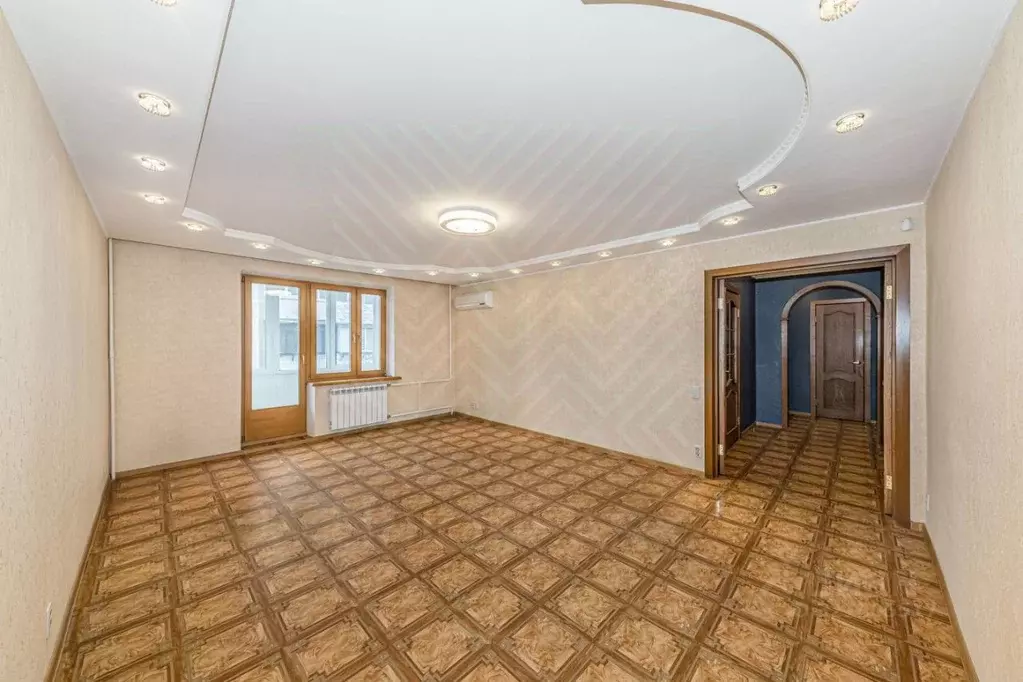 4-к кв. Челябинская область, Челябинск ул. Сулимова, 75А (112.3 м) - Фото 1