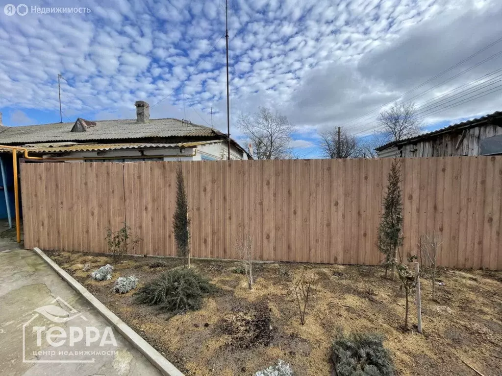 Дом в село Молочное, Дачная улица, 10А (52 м) - Фото 1