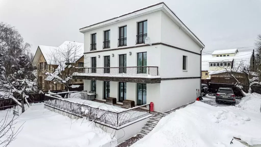 Дом в Московская область, Одинцовский городской округ, д. Палицы  (300 ... - Фото 1