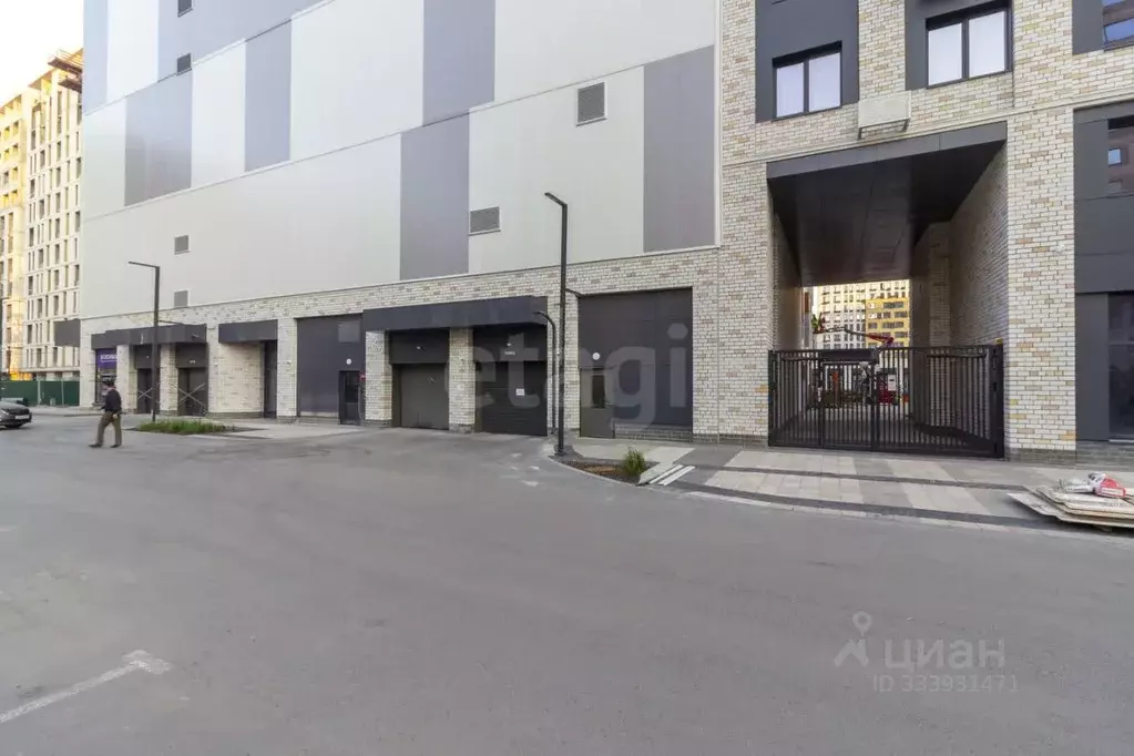 Гараж в Тюменская область, Тюмень ул. Андрея Кореневского, 5к1 (13 м) - Фото 1