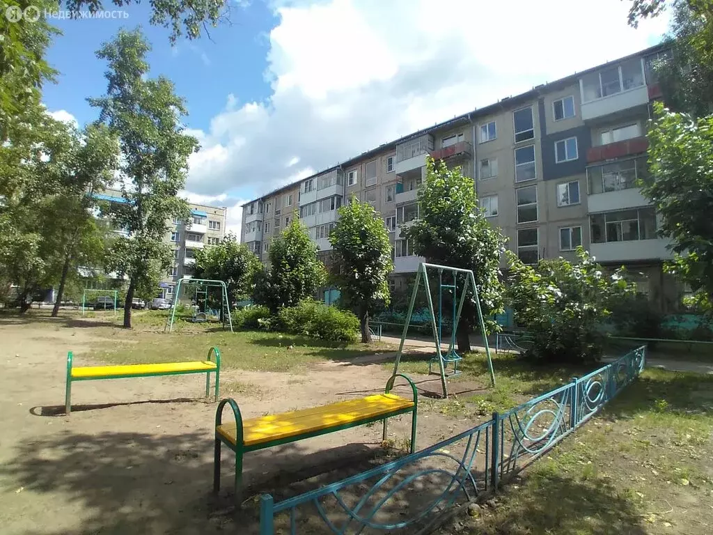 4-комнатная квартира: Минусинск, улица Комарова, 7 (57.2 м) - Фото 0