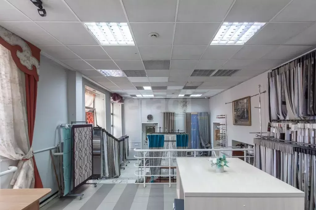 Помещение свободного назначения в Алтайский край, Барнаул ... - Фото 1