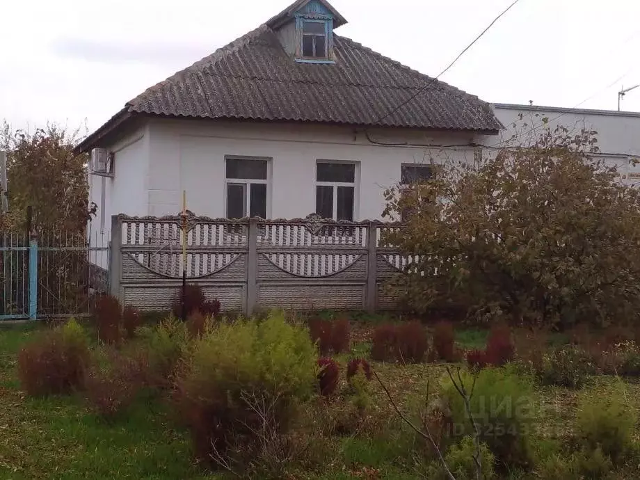 Дом в Крым, Кировский район, с. Золотое Поле ул. Мичурина (73 м) - Фото 1