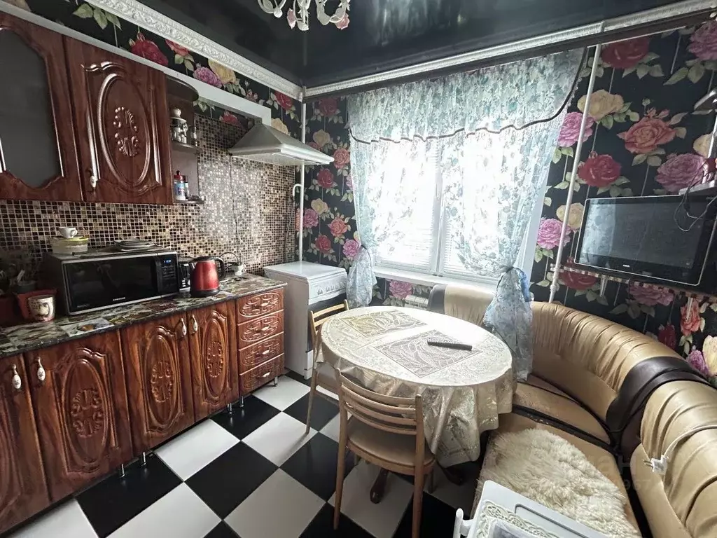 2-к кв. Пензенская область, Пенза просп. Строителей, 158 (50.5 м) - Фото 0