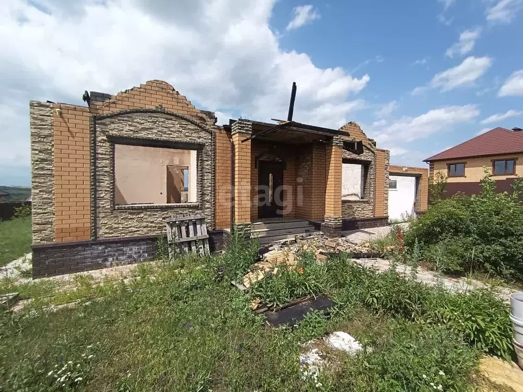 Дом в Белгородская область, Белгородский район, Никольское с/пос, с. ... - Фото 1