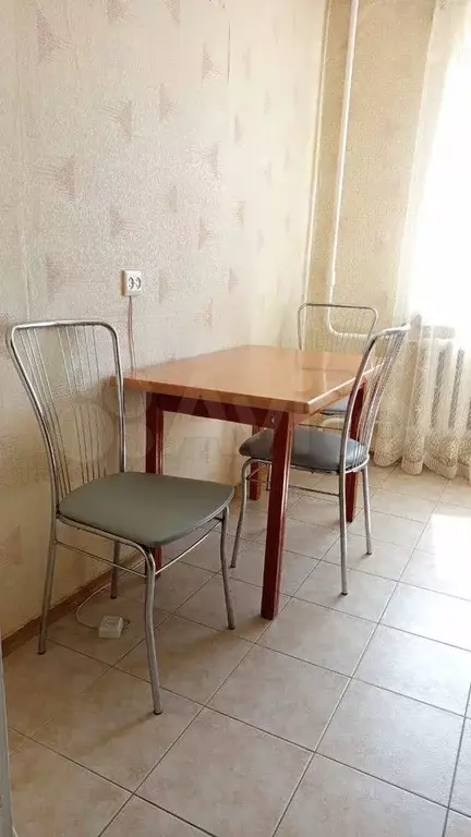 2-к. квартира, 55 м, 4/10 эт. - Фото 1