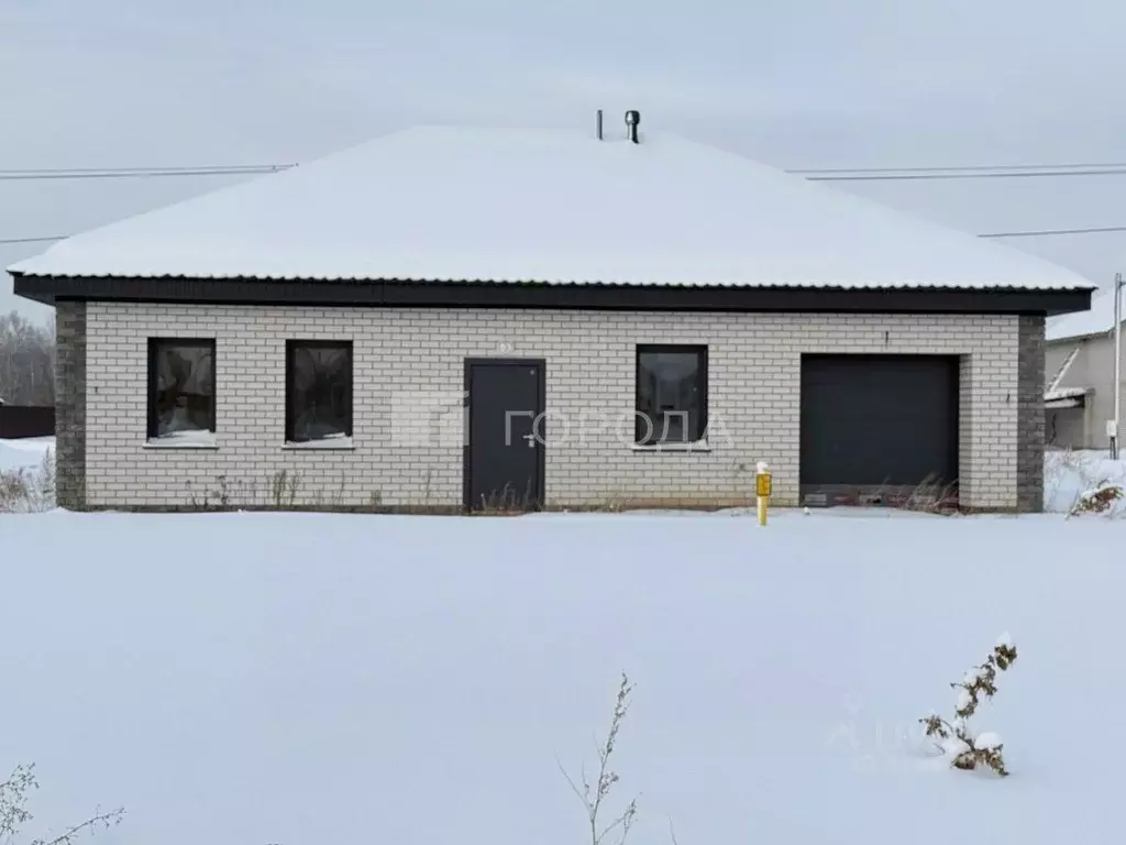 Дом в Алтайский край, Первомайский район, с. Фирсово ул. Заречная, 44 ... - Фото 1