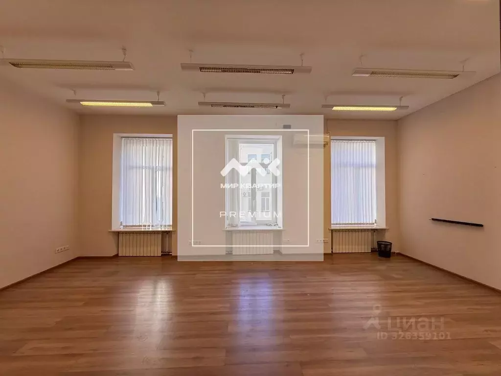 Офис в Санкт-Петербург Малая Морская ул., 17 (90 м) - Фото 1