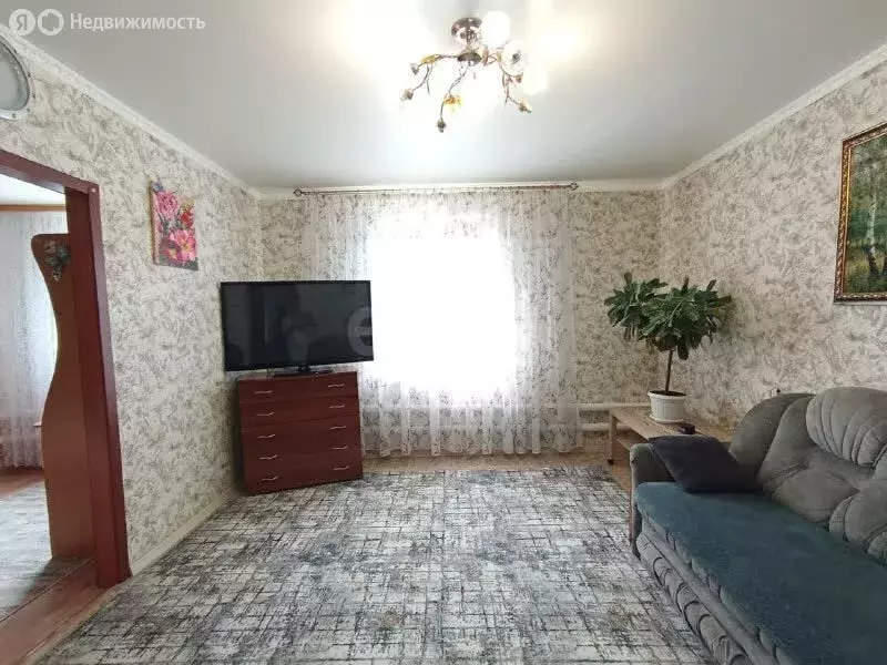 3-комнатная квартира: Омск, Материальная улица, 44 (67.8 м) - Фото 2