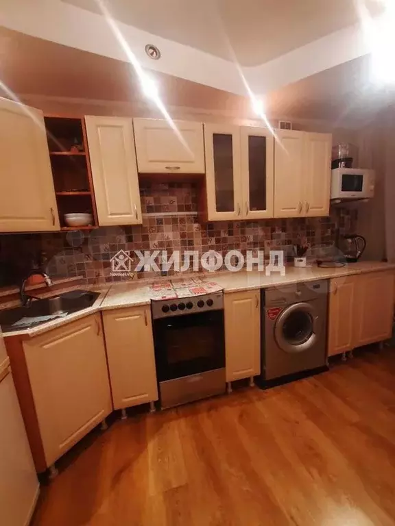 4-к. квартира, 61 м, 5/5 эт. - Фото 1