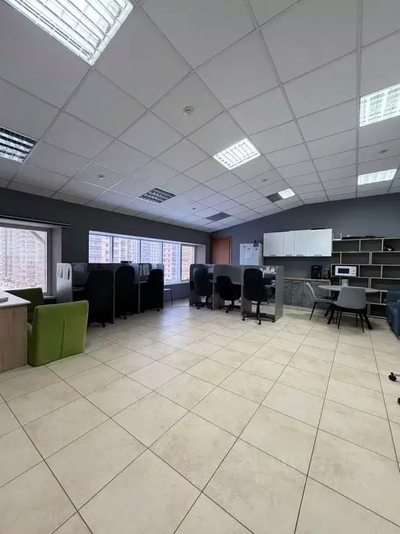 Офис в Краснодарский край, Краснодар Центральный мкр, ул. Кирова, 141 ... - Фото 1