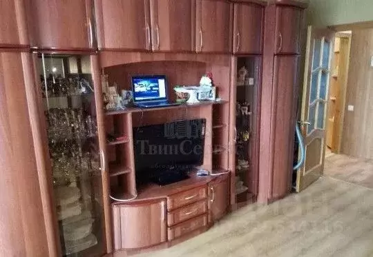 2-к кв. Тульская область, Новомосковск ул. Орджоникидзе, 7Б (58.0 м) - Фото 1