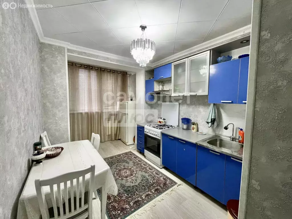 2-комнатная квартира: Махачкала, проспект Али-Гаджи Акушинского, 33А ... - Фото 1