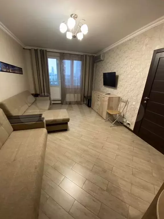 1-к. квартира, 40 м, 7/25 эт. - Фото 1