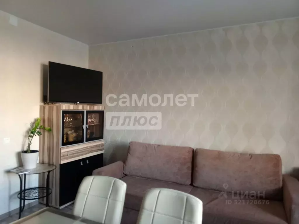 3-к кв. Челябинская область, Миасс пер. Жебруна, 10 (65.0 м) - Фото 1