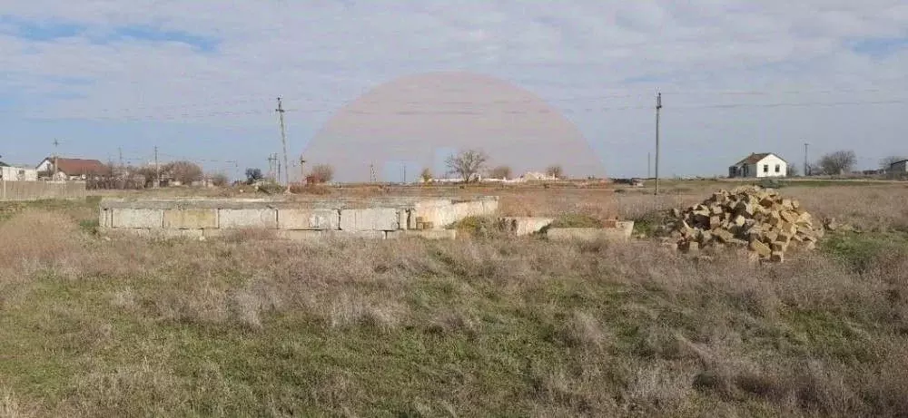 Участок в Крым, Сакский район, с. Лесновка ул. Дружбы (10.0 сот.) - Фото 1