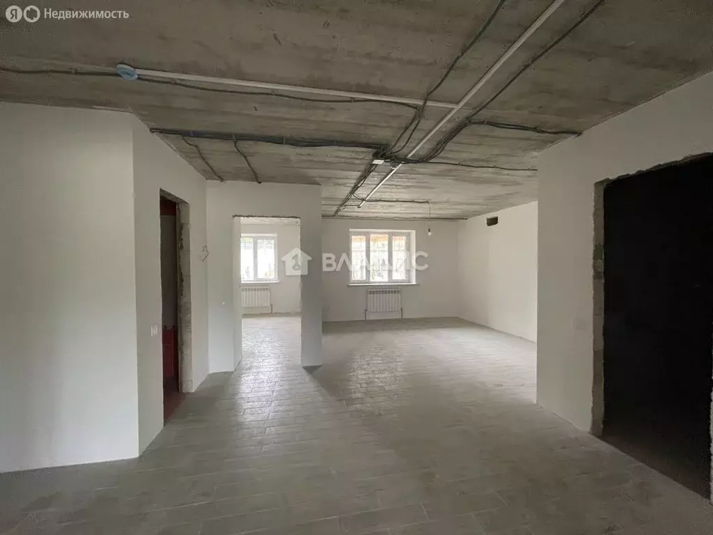Помещение свободного назначения (215 м) - Фото 1