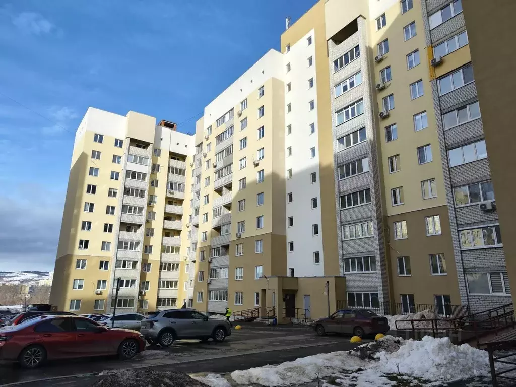 2-к кв. Саратовская область, Саратов ул. Имени Николая Чихарева, 10 ... - Фото 0